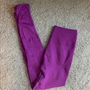 Lululemon Zone in Tights in tender violet